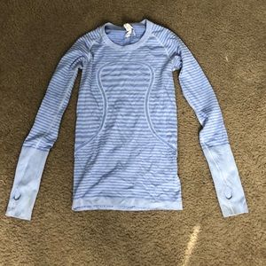 Lululemon top